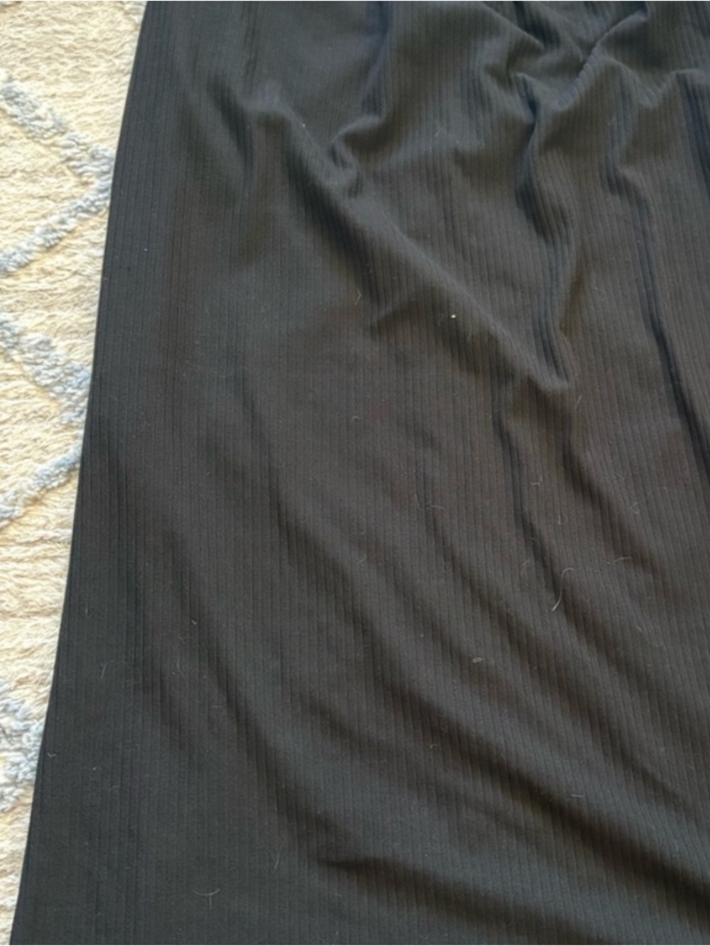 3 for $14 Ardene Black Ribbed Midi Skirt with Side Slit Detail size xl - Picture 5 of 5
